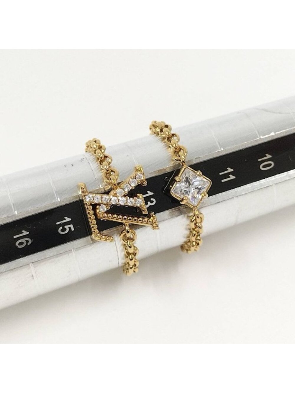 Louis Vuitton Set Ring Lady M1604 S Notation Size - Picture 7 of 9